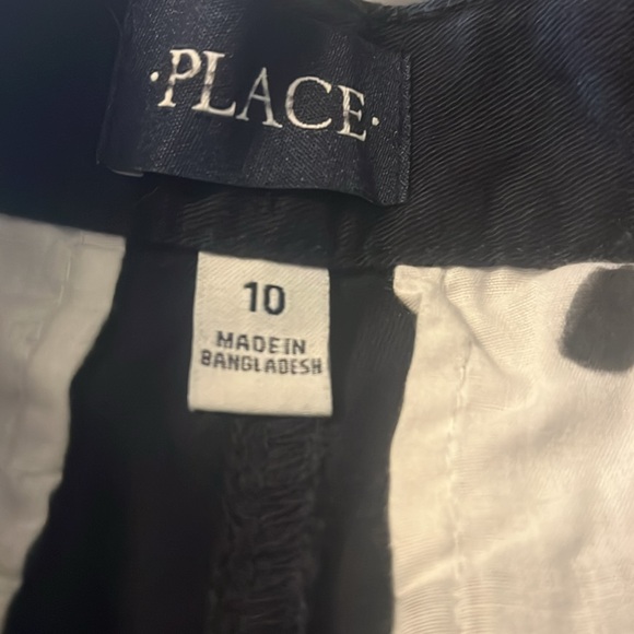 Children’s place navy blue uniform shorts - Picture 2 of 2